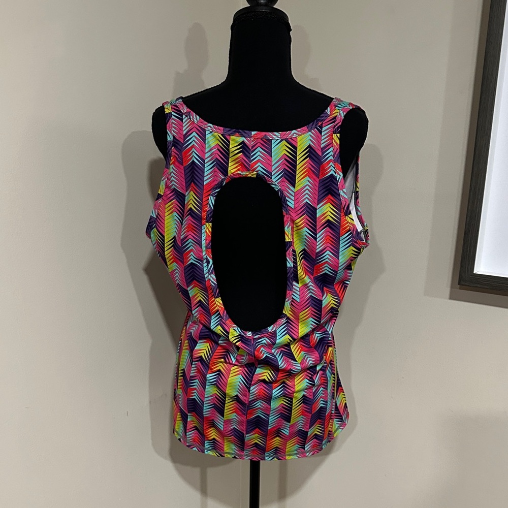 *FABLETICS* Plus Multicolor Embra Keyhole Chevron… - image 5